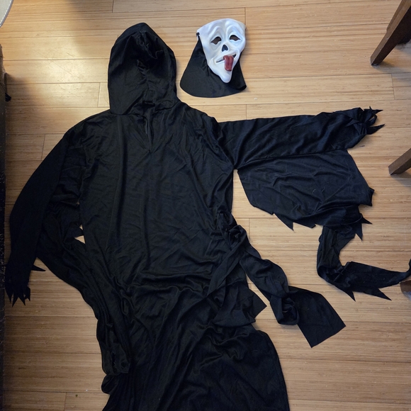 Men's Black Hooded Ghost Costume with Mask
